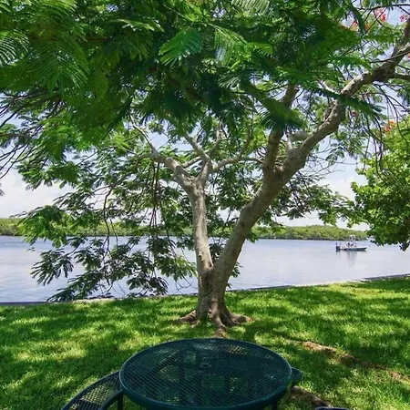 Riverview, Studio 507, Beach Steps Away!+Pool+Wifi Ruskin Exterior photo